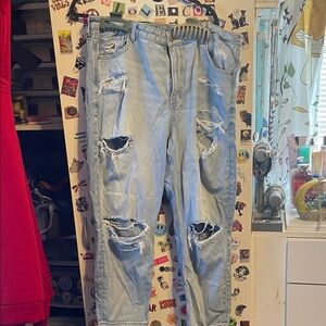 American Eagle Outfitters Light Blue Distressed Relaxed Jeans